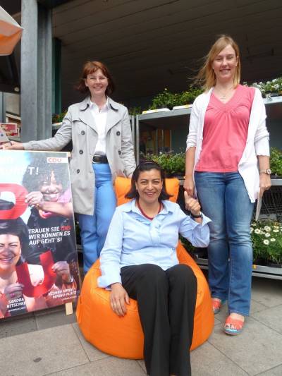 Der orangene Sitz als Symbol fr das Mandat im Gemeinderat - trotz grer Mhe reicht es am Ende leider fr keine weitere Frau in der Fraktion. 