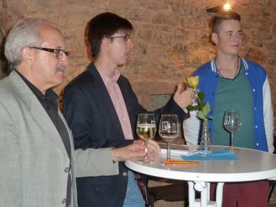 Fabian Zahlecker gratuliert ganz besonders Jrg Schiller, dem Stimmenknig, und Frank Ellinger, neugewhlt. 