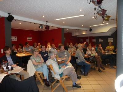 Das Auditorium bekommt kurze Impulsreferate zu hren, in denen Stadtrte der CDU, Vertreter der Kulturvereine, der Schulen und kommerzieller Betriebe ihre Sichtweisen einbringen.