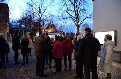 Zum Weihnachtsspaziergang 2016 kamen etwa 60 Personen.